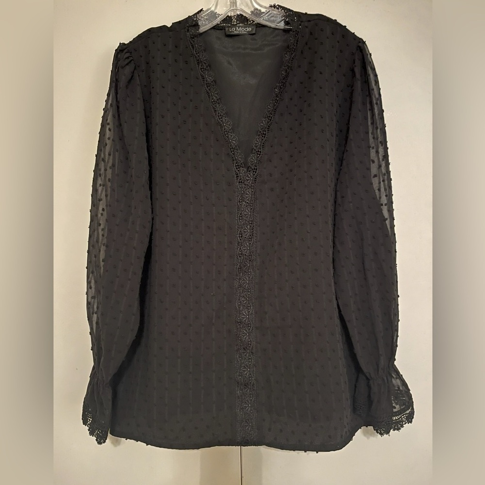 Chic Black Textured V-Neck Blouse